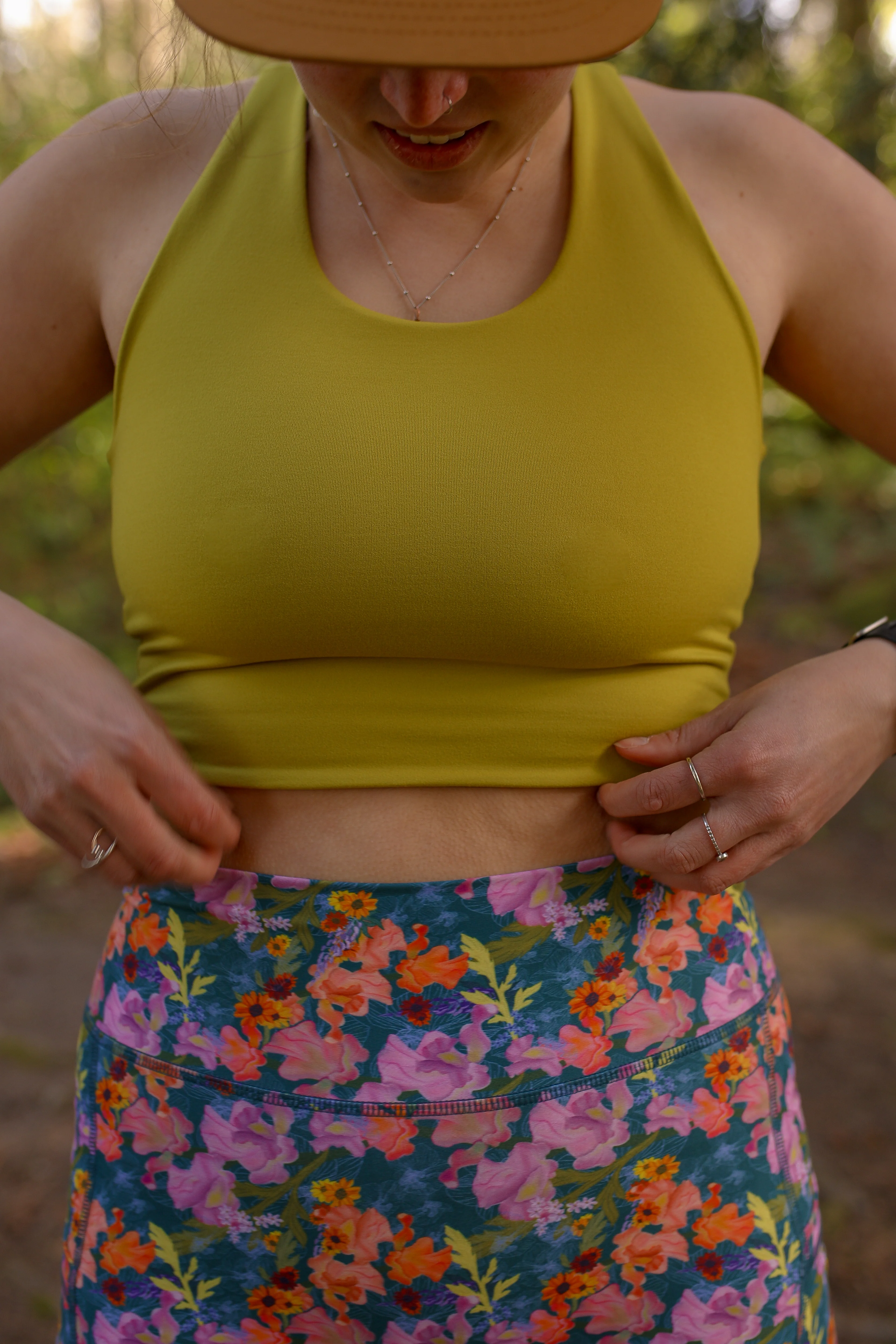 Commit Crop Top | Wolfmitten/Pistachio - Image 4