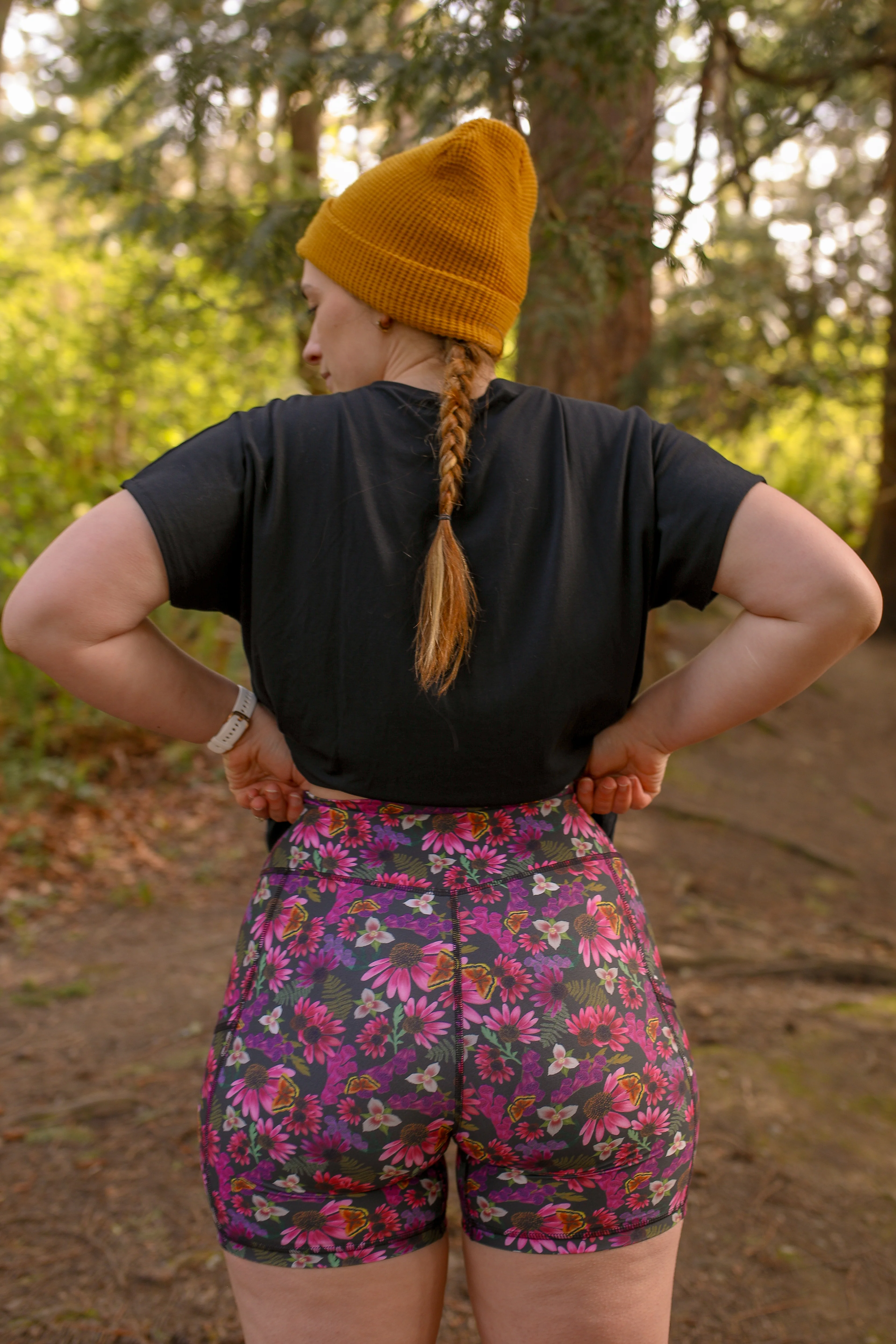 Earned It Short | Wolfmitten - Image 4