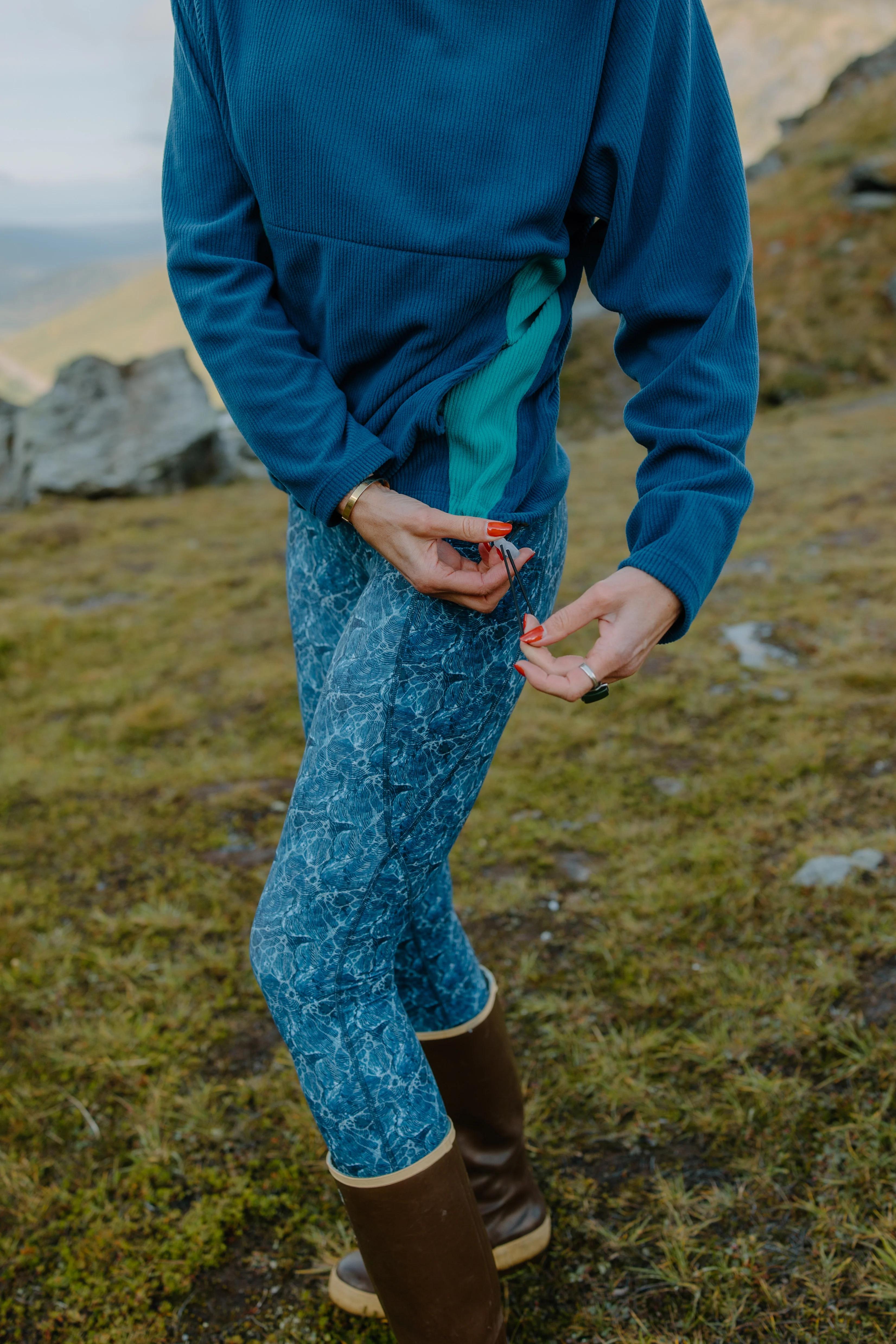 Outta Seitz Hoodie | Dive - Image 6